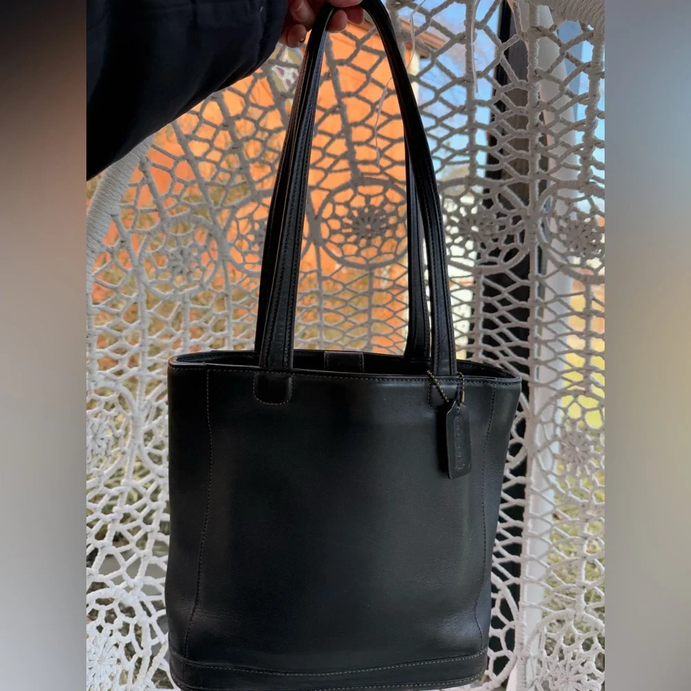 Coach Bleecker Vintage Black Leather Tote Bag made in USA - Picture 1 of 7